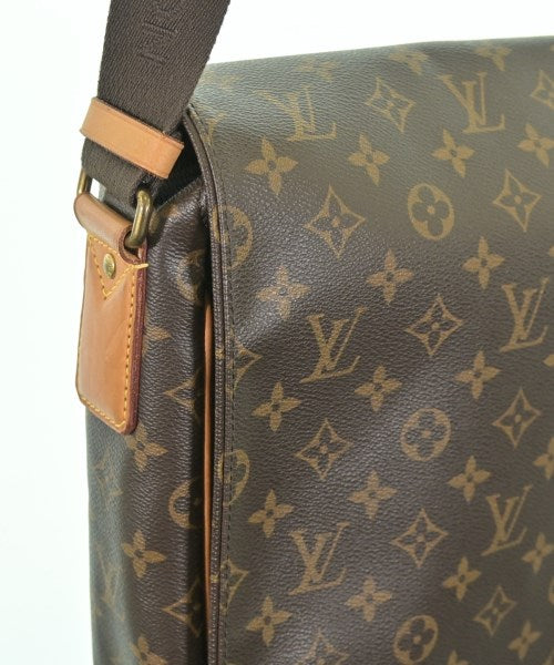 LOUIS VUITTON Shoulder bags
