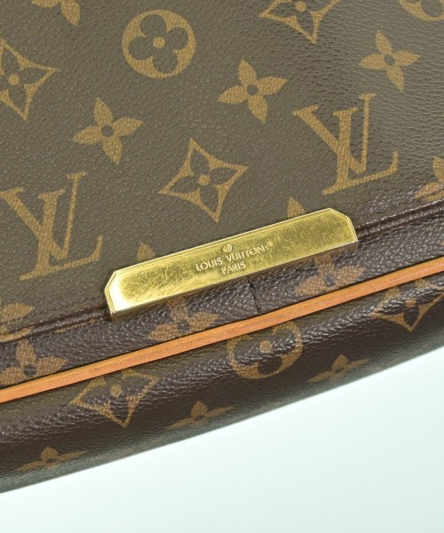 LOUIS VUITTON Shoulder bags