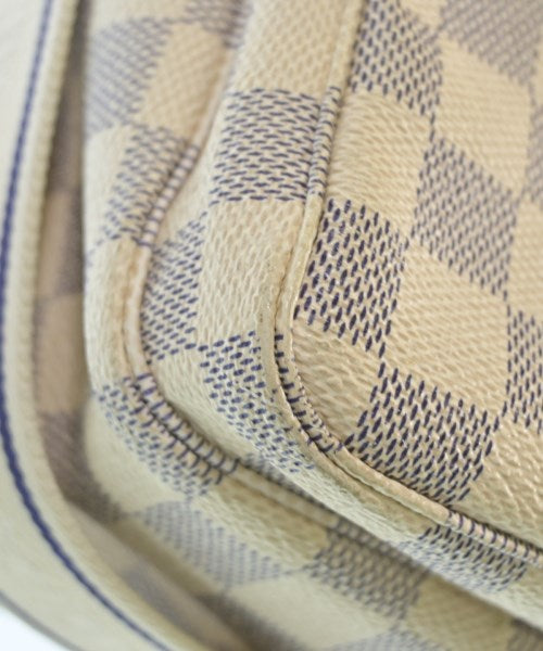 LOUIS VUITTON Shoulder bags