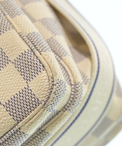 LOUIS VUITTON Shoulder bags