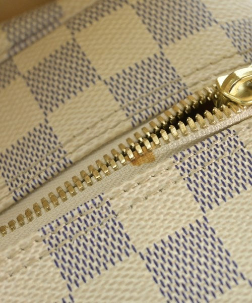 LOUIS VUITTON Shoulder bags