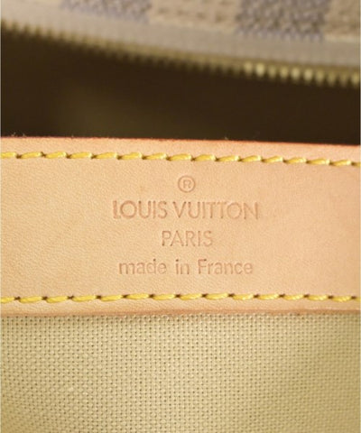 LOUIS VUITTON Shoulder bags