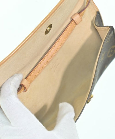 LOUIS VUITTON Shoulder bags