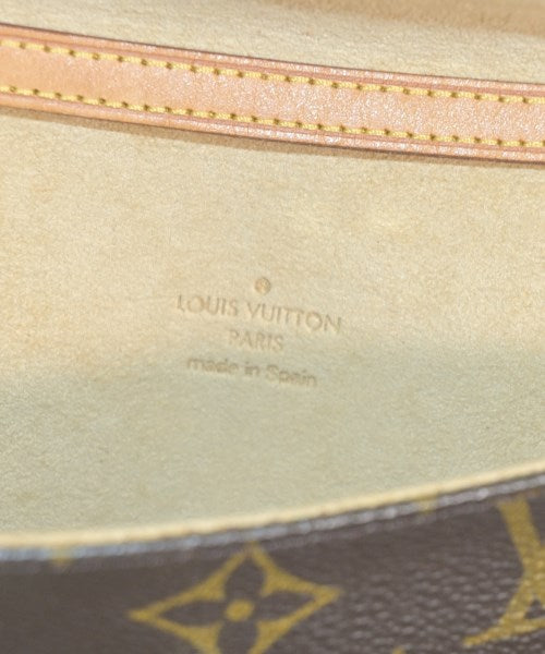 LOUIS VUITTON Shoulder bags