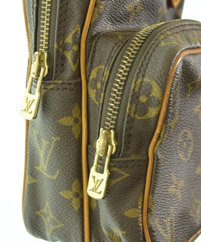 LOUIS VUITTON Shoulder bags