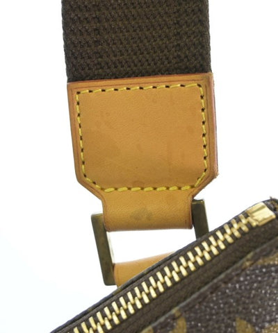 LOUIS VUITTON Shoulder bags