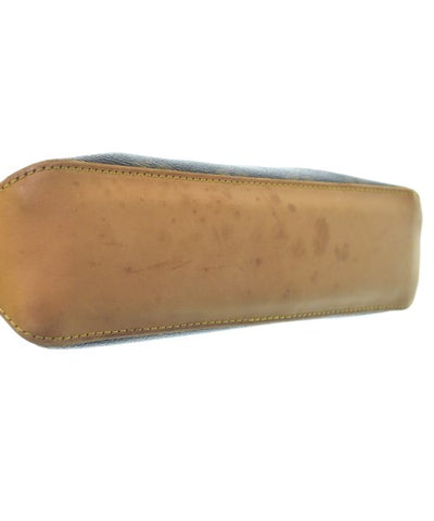 LOUIS VUITTON Shoulder bags