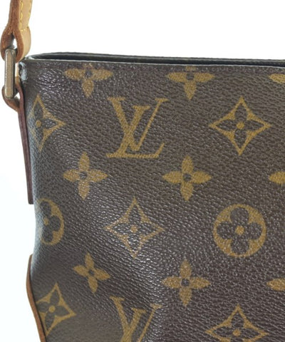 LOUIS VUITTON Shoulder bags