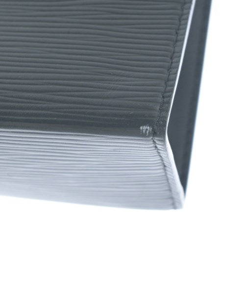 LOUIS VUITTON Clutches