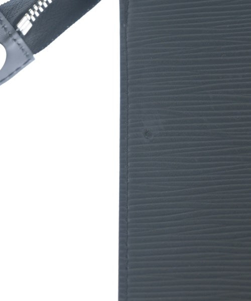 LOUIS VUITTON Clutches