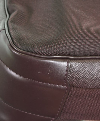 LOUIS VUITTON Shoulder bags