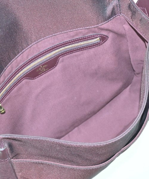 LOUIS VUITTON Shoulder bags