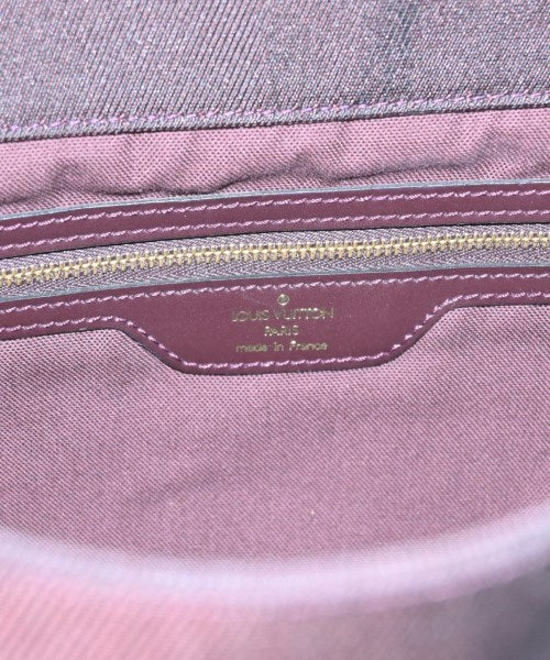 LOUIS VUITTON Shoulder bags