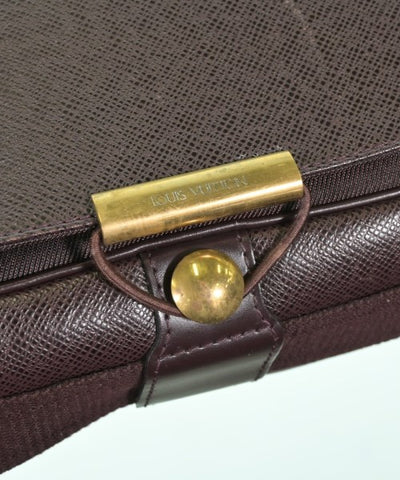 LOUIS VUITTON Shoulder bags