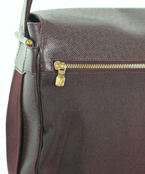 LOUIS VUITTON Shoulder bags