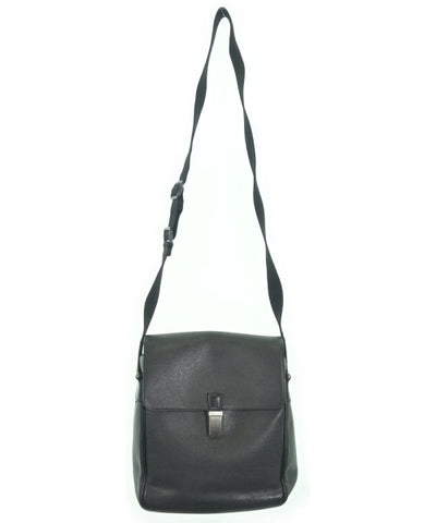 LOUIS VUITTON Shoulder bags