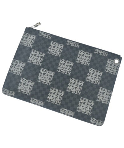 LOUIS VUITTON Clutches
