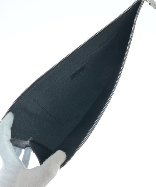 LOUIS VUITTON Clutches