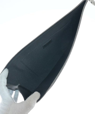 LOUIS VUITTON Clutches