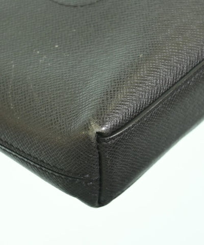 LOUIS VUITTON Shoulder bags