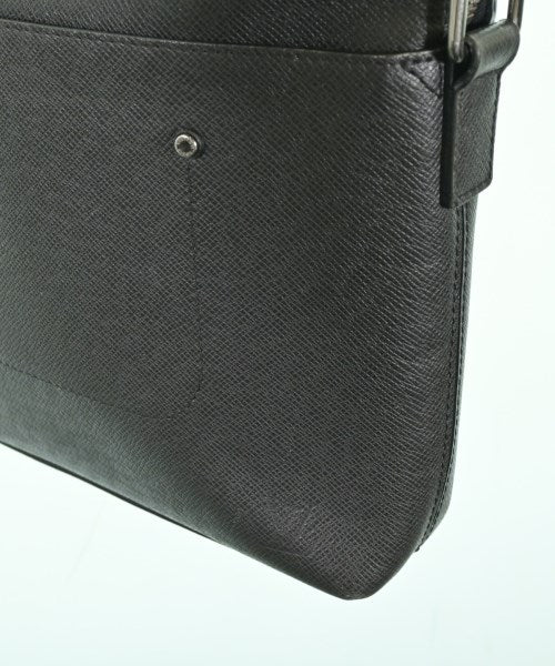 LOUIS VUITTON Shoulder bags