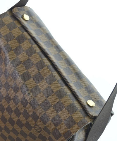 LOUIS VUITTON Shoulder bags