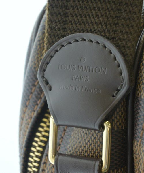 LOUIS VUITTON Shoulder bags