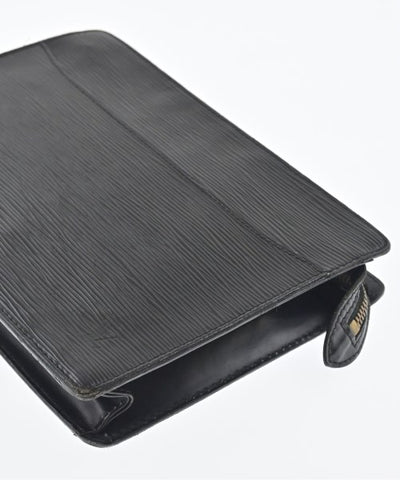 LOUIS VUITTON Clutches