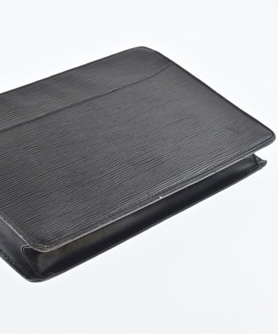 LOUIS VUITTON Clutches