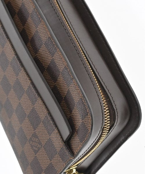 LOUIS VUITTON Clutches
