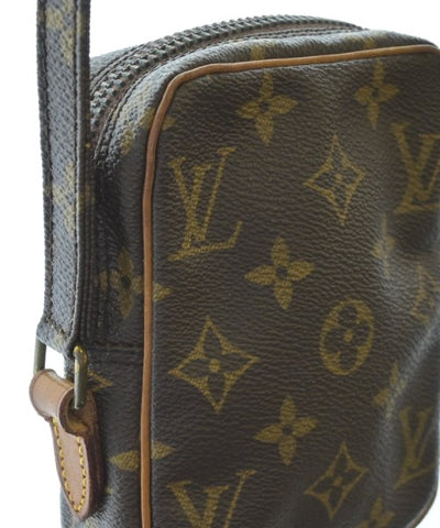 LOUIS VUITTON Shoulder bags