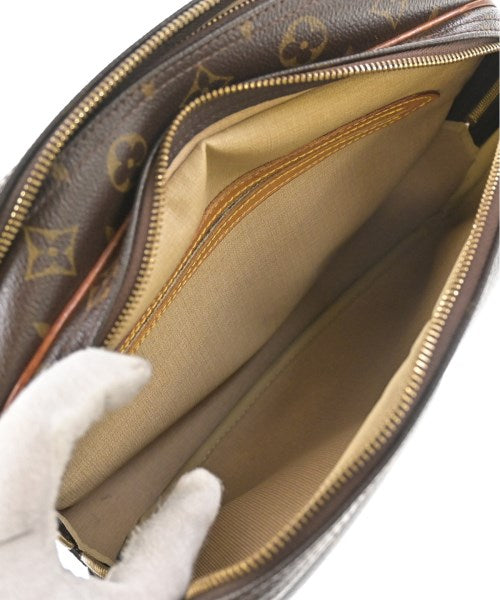 LOUIS VUITTON Shoulder bags