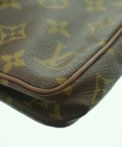 LOUIS VUITTON Shoulder bags