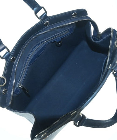 LOUIS VUITTON Shoulder bags