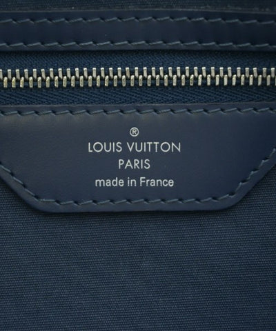 LOUIS VUITTON Shoulder bags