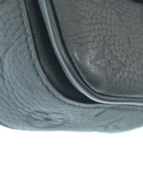 LOUIS VUITTON Shoulder bags