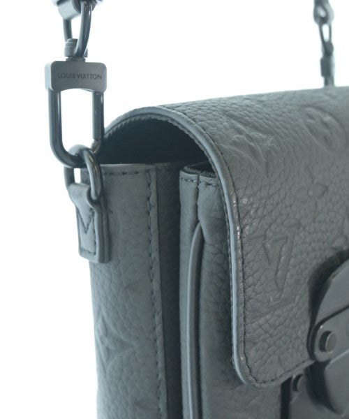 LOUIS VUITTON Shoulder bags