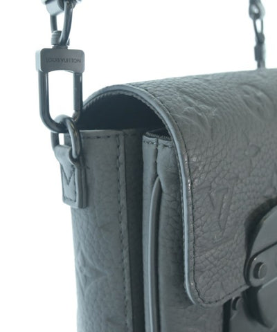 LOUIS VUITTON Shoulder bags