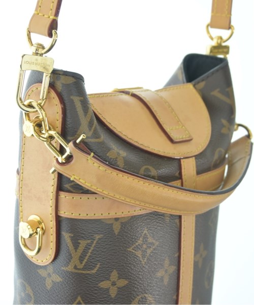 LOUIS VUITTON Shoulder bags