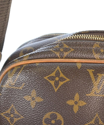 LOUIS VUITTON Shoulder bags