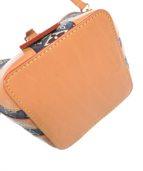 LOUIS VUITTON Shoulder bags