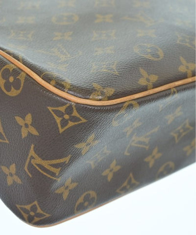 LOUIS VUITTON Shoulder bags