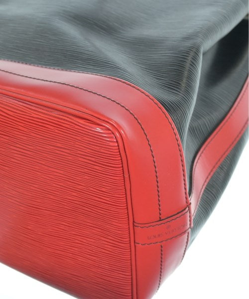 LOUIS VUITTON Shoulder bags