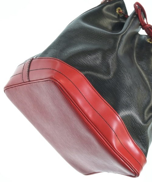 LOUIS VUITTON Shoulder bags