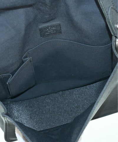 LOUIS VUITTON Shoulder bags