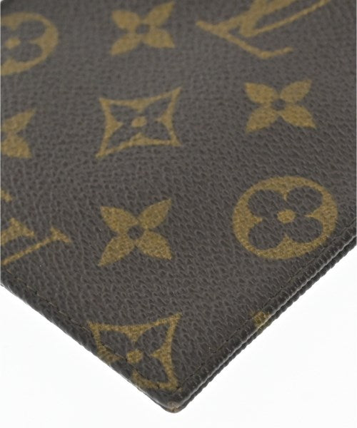 LOUIS VUITTON Pouches