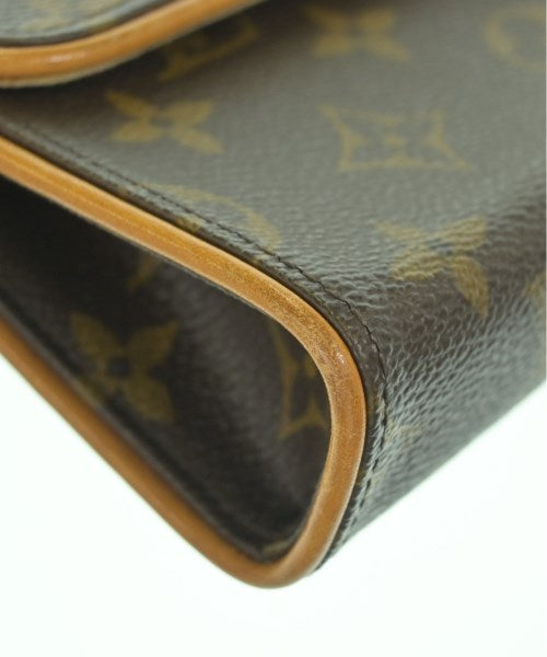 LOUIS VUITTON Shoulder bags