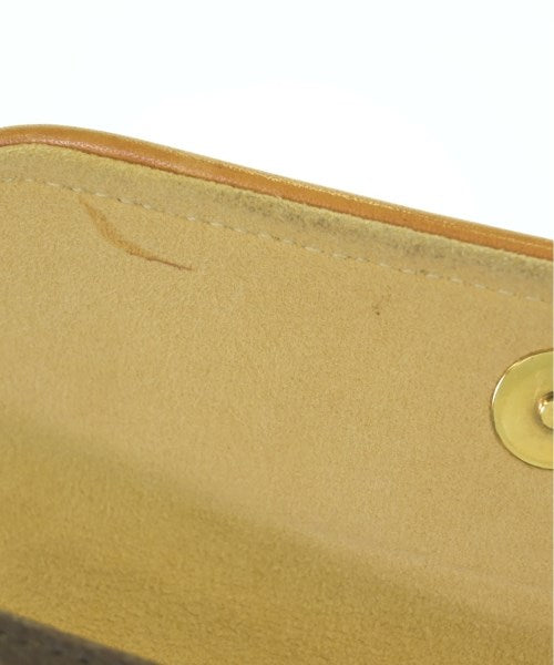 LOUIS VUITTON Shoulder bags