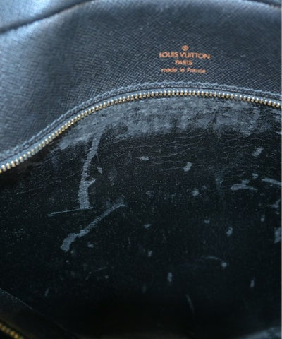 LOUIS VUITTON Clutches