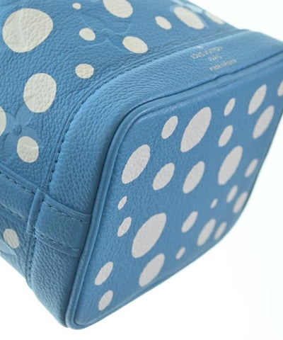 LOUIS VUITTON Shoulder bags